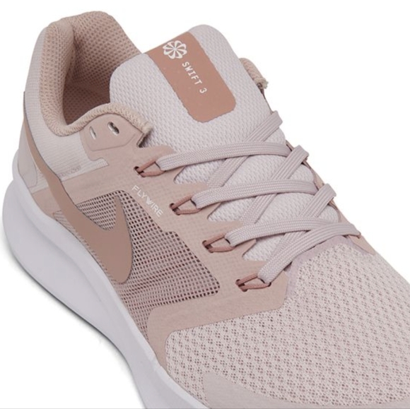 NIB Nike Run Swift 3 Women's Running Sneaker Size 7.5 - Picture 3 of 4